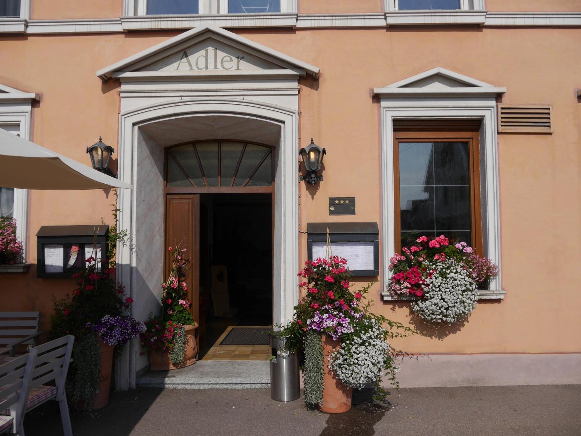 Gasthof Hotel Adler Inneringen Exteriér fotografie
